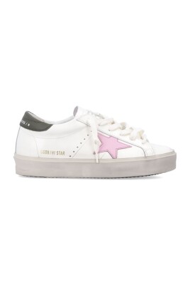 white-leather-sneakers-stylish-comfort-chic