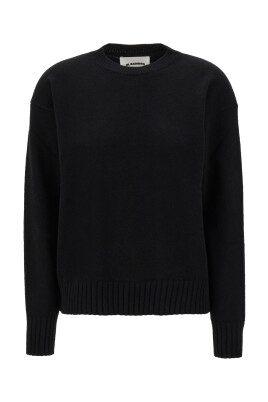 round-neck-knitwear