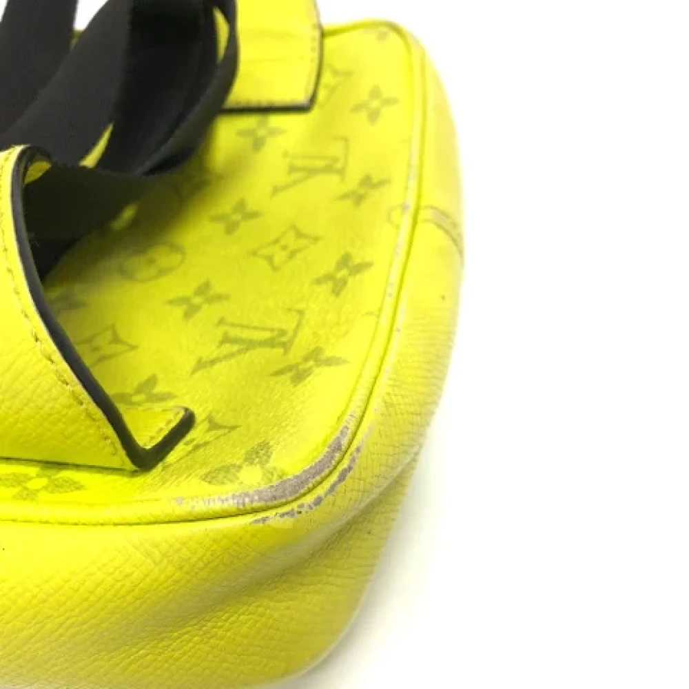 Louis Vuitton Vintage Pre-owned Leather clutches Yellow Dames