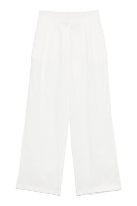 vita-byxor-med-box-pleat-detalj