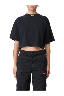 black-short-sleeve-tee