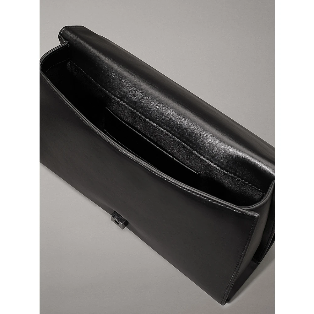 Calvin Klein Gewatteerde schoudertas met logo voor dames Black Dames