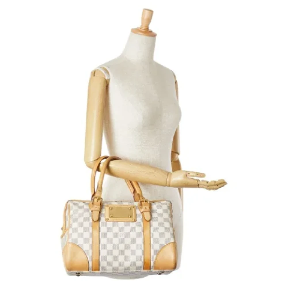Louis Vuitton Vintage Pre-owned Leather handbags White Dames