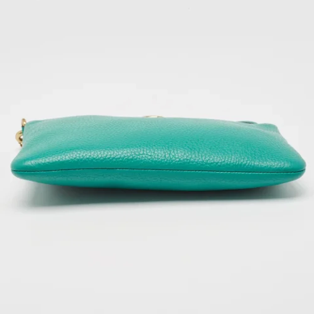 Coach Pre-owned Leather clutches Green Dames