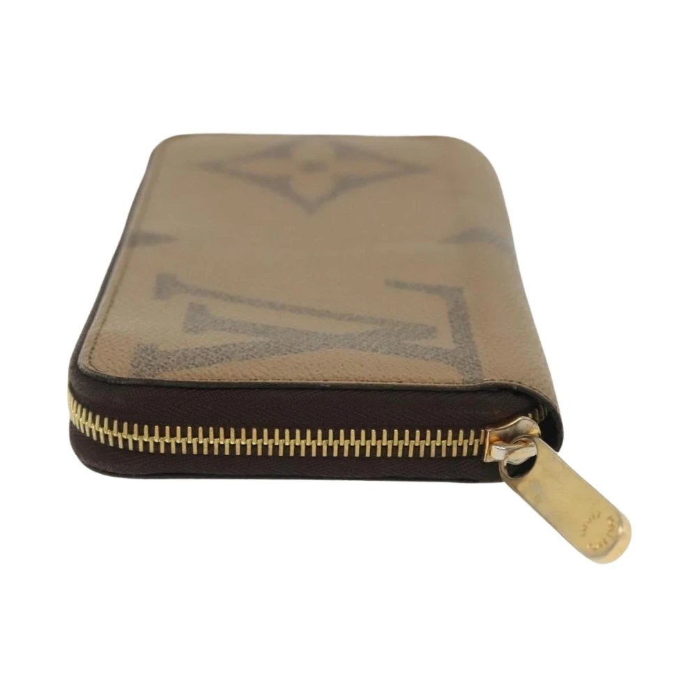 Louis Vuitton Vintage Women's Brown Pre-Owned Vintage Monogram Compact Wallet