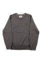 pull-gris-avec-details-contrastes