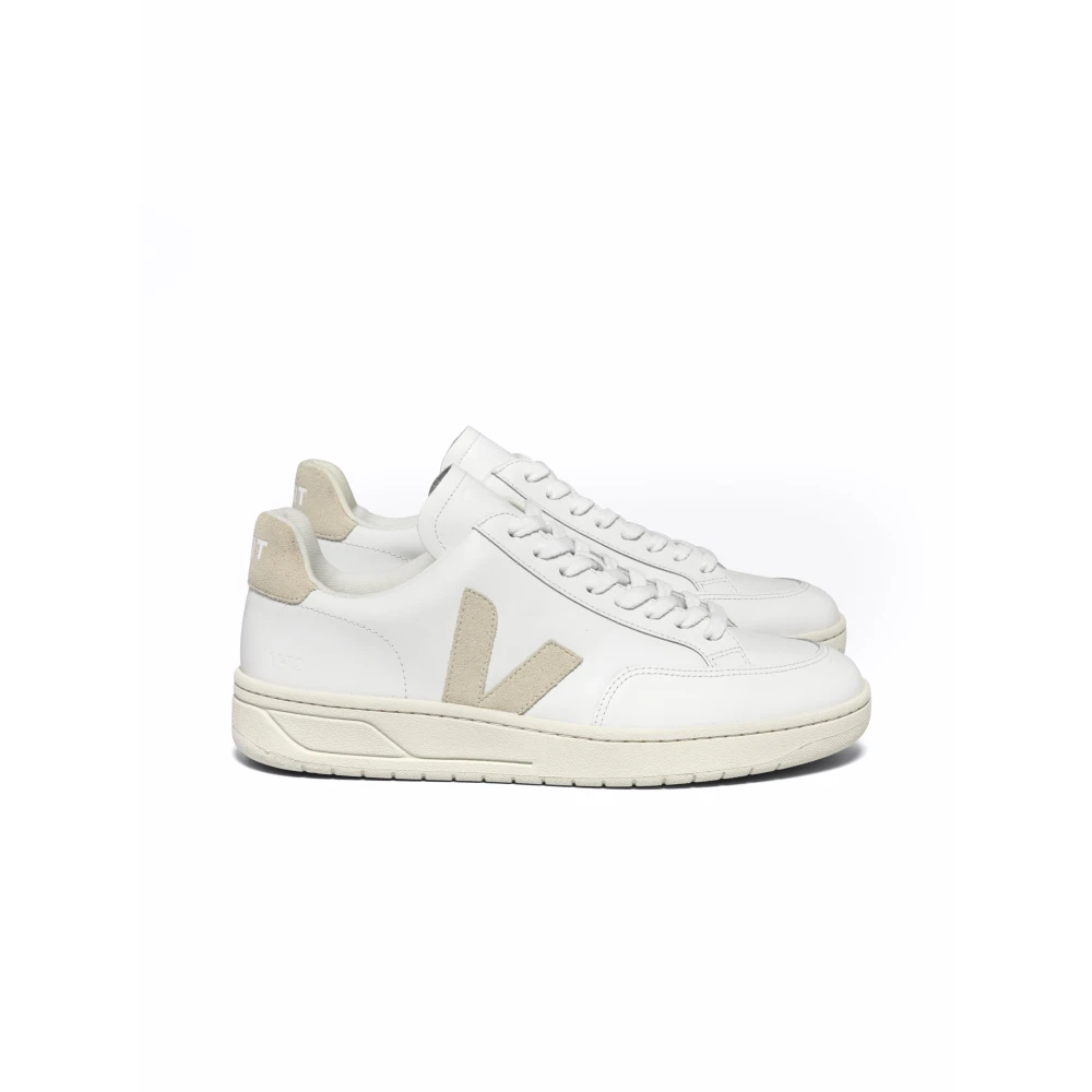 Veja - Shoes > Sneakers - White - Veja - Modalova
