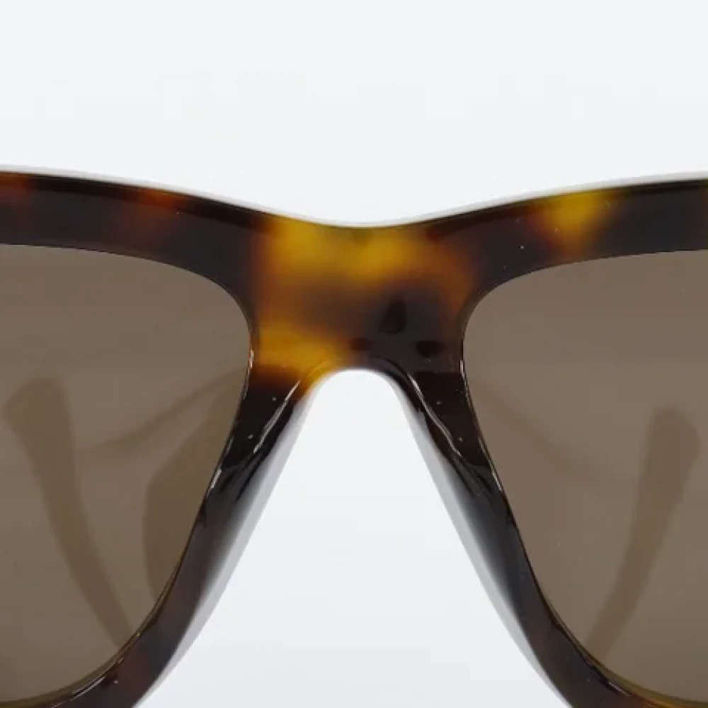 Valentino Vintage Pre-owned Plastic sunglasses Brown Dames