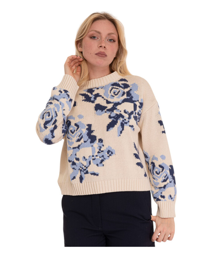 floral-round-necked-pullover