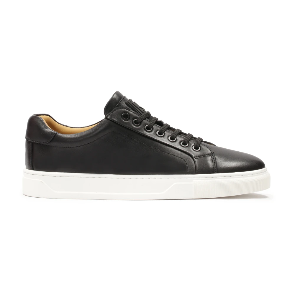 Kazar Zwarte sneakers op een witte zool Heren Schoenen