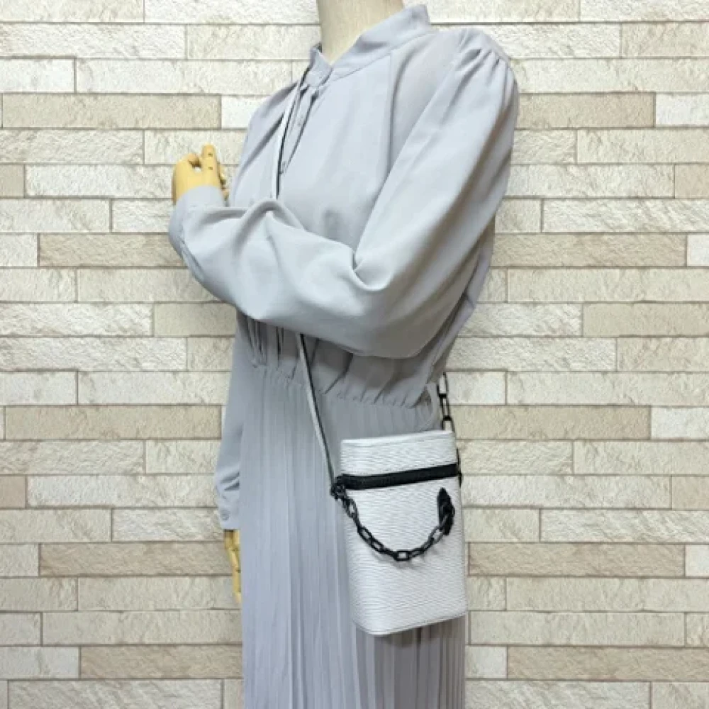 Louis Vuitton Vintage Pre-owned Leather shoulder-bags White Dames