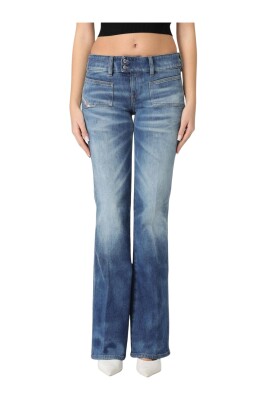 stylish-flared-jeans