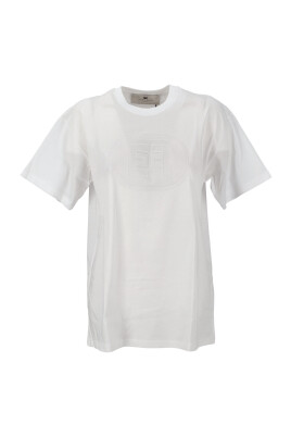 t-shirt-decontracte-en-bleu