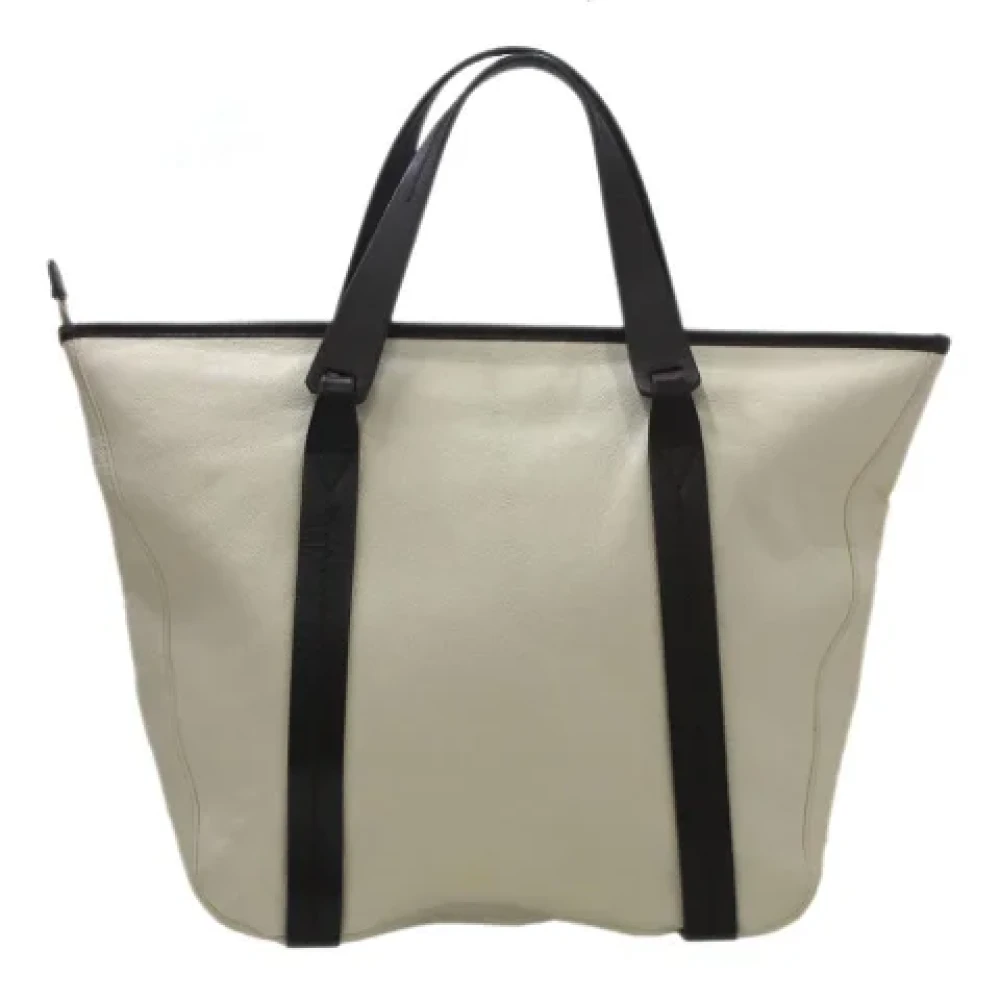 Salvatore Ferragamo Pre-owned Fabric totes Beige Dames