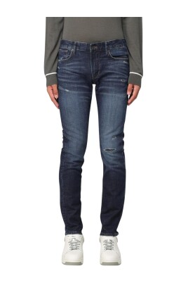 distressed-slim-fit-jeans