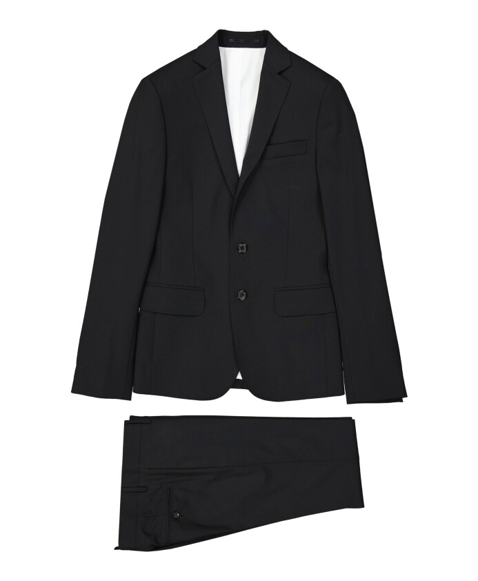 costume-de-luxe-a-simple-boutonnage