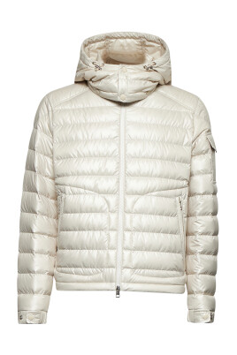 manteau-beige-rembourre-avec-capuche-amovible