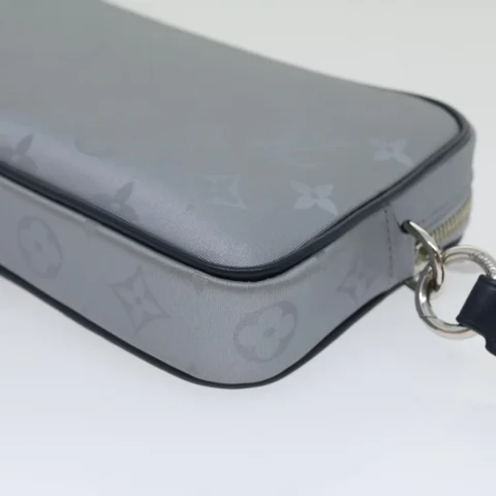 Louis Vuitton Vintage Pre-owned Canvas clutches Gray Dames