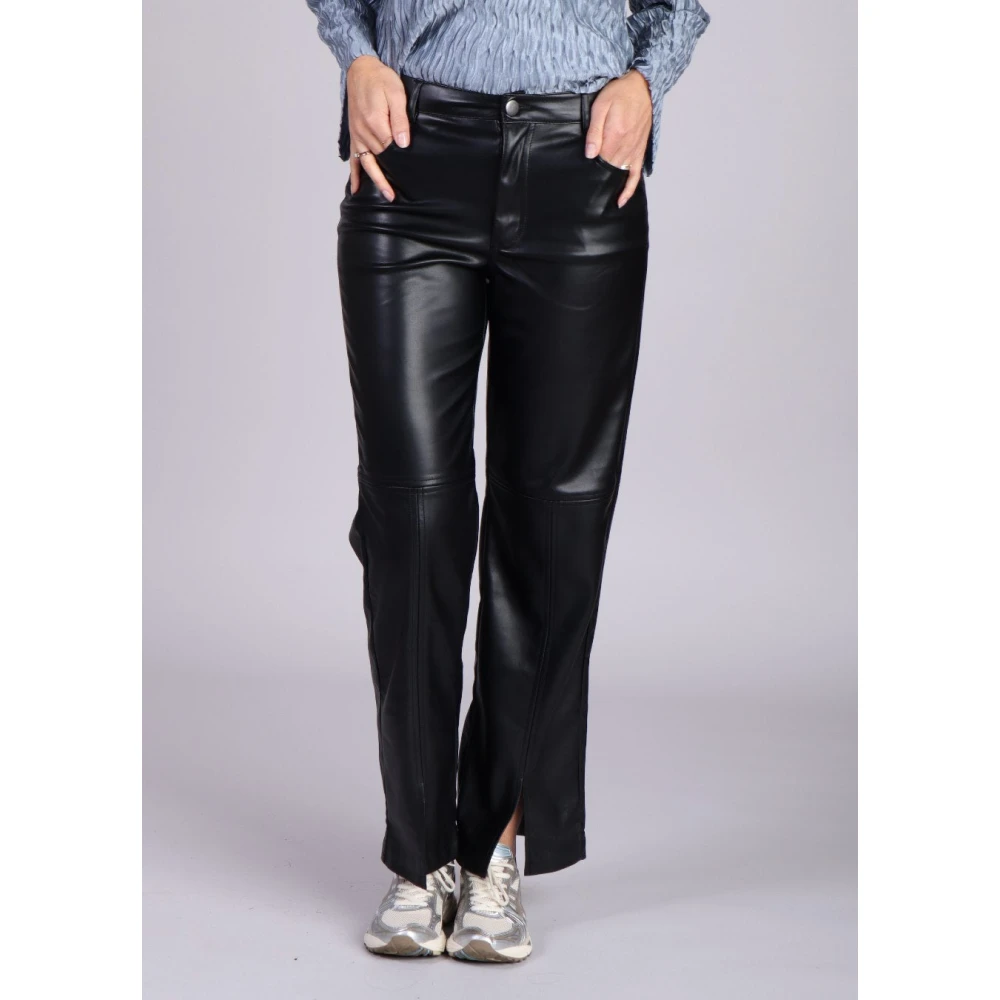 MbyM Zwarte vegan leren wijde pijp broek met splitjes Mayanna Black Dames
