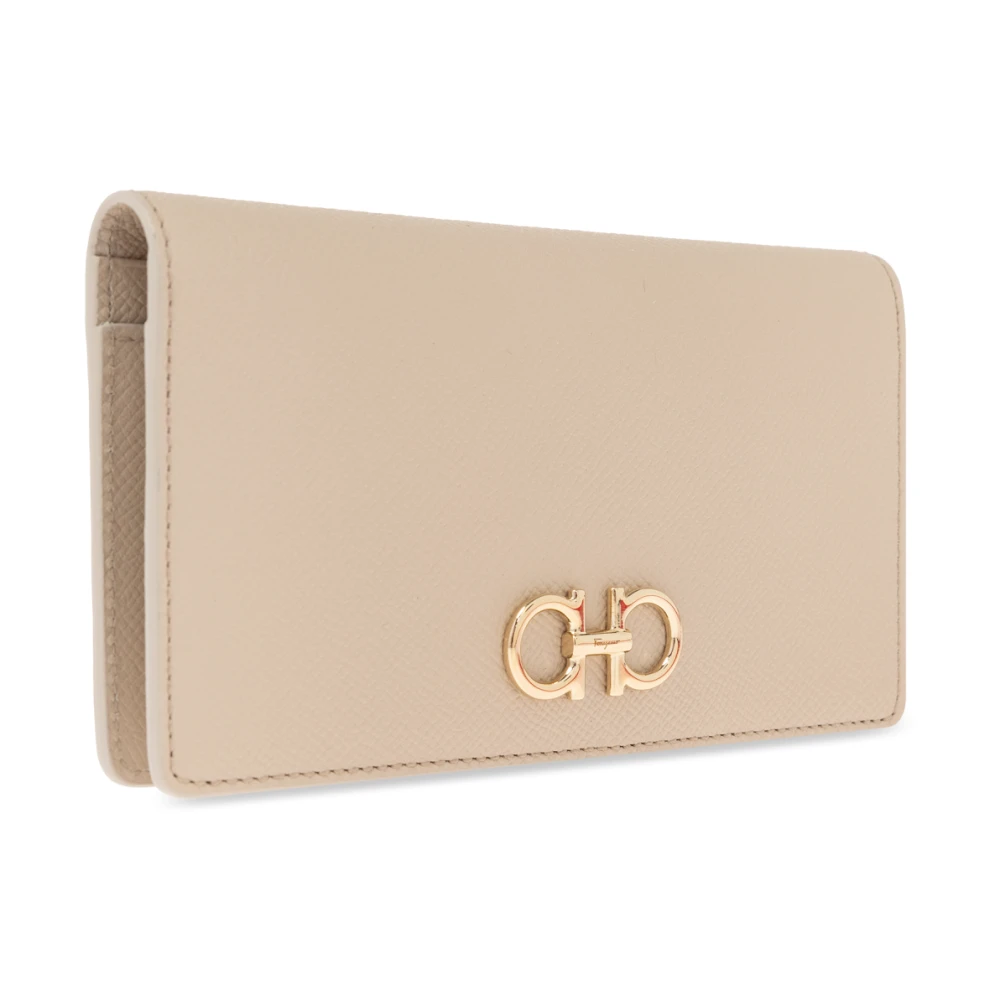 Salvatore Ferragamo Leren portemonnee Beige Dames