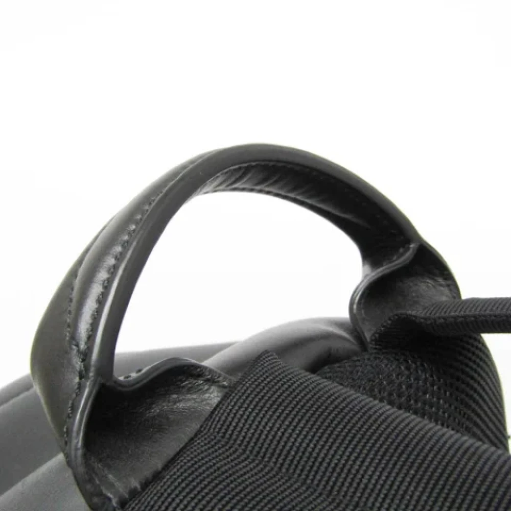 Salvatore Ferragamo Pre-owned Leather shoulder-bags Black Dames