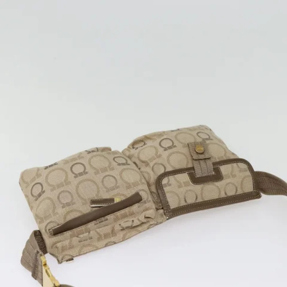 Salvatore Ferragamo Pre-owned Canvas crossbody-bags Beige Dames