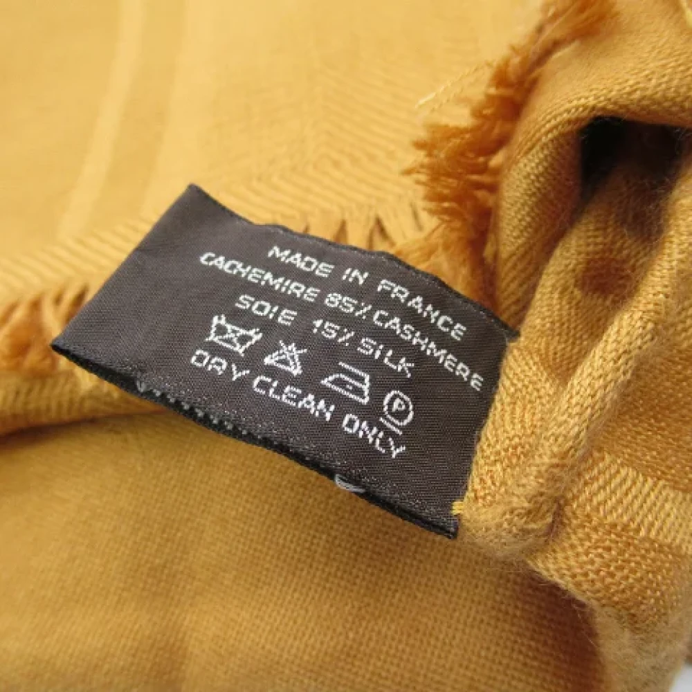 Hermès Vintage Pre-owned Cashmere scarves Brown Dames