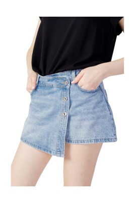 lysbla-bomuldsshorts-med-lommer