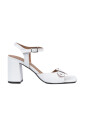 high-heel-sandals