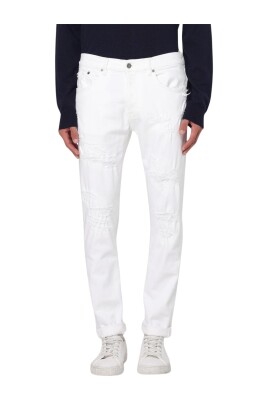 slimfit-distressed-jeans
