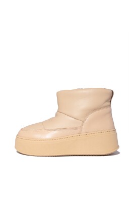 vadderade-ankelboots-med-monstrad-foder-beige