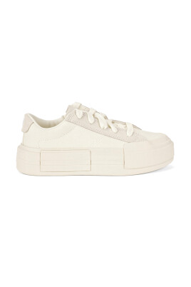 chaussures-plates-blanches-chuck-taylor-all-star