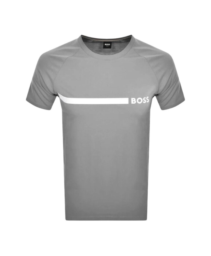 classic-t-shirt-for-everyday-wear