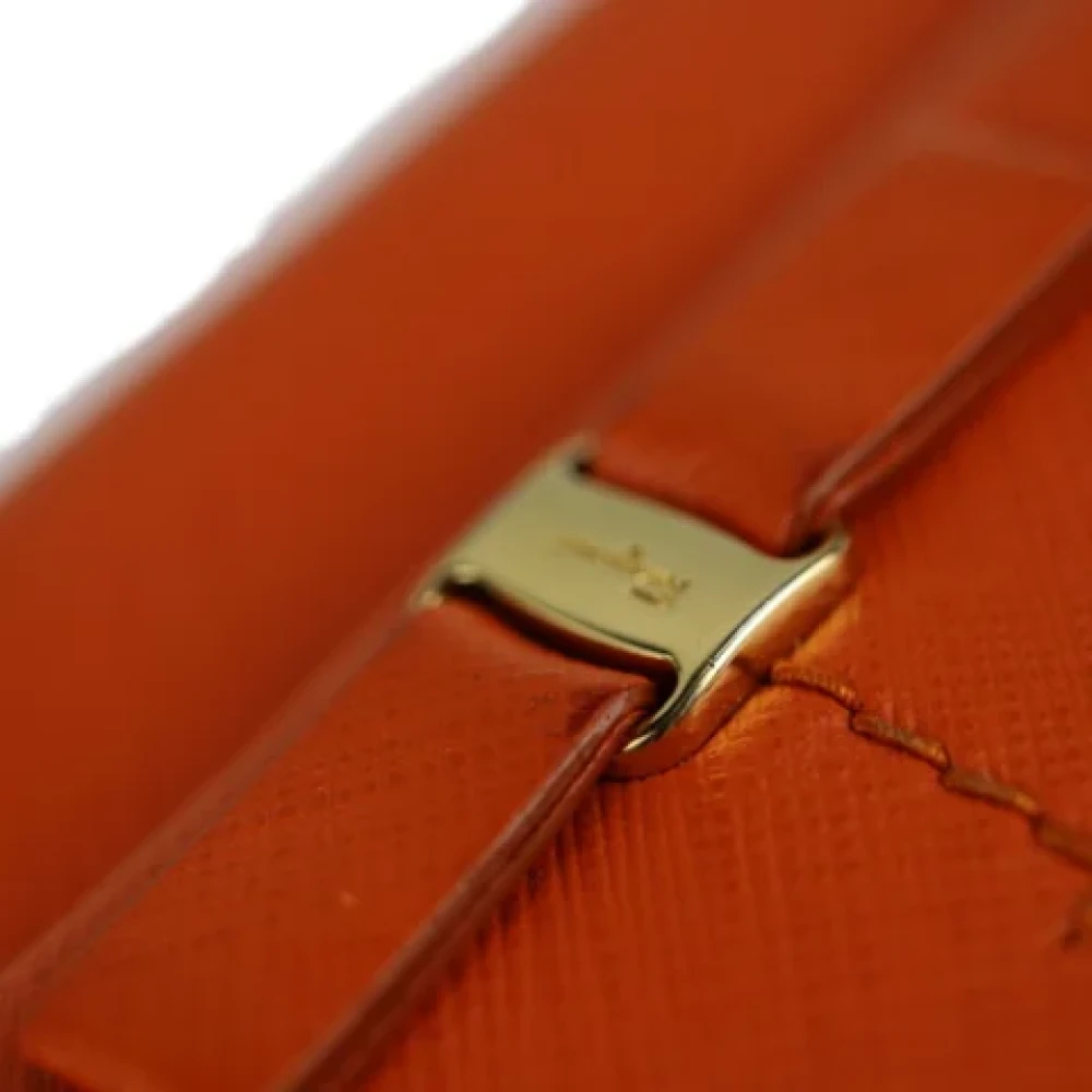 Salvatore Ferragamo Pre-owned Leather wallets Orange Dames