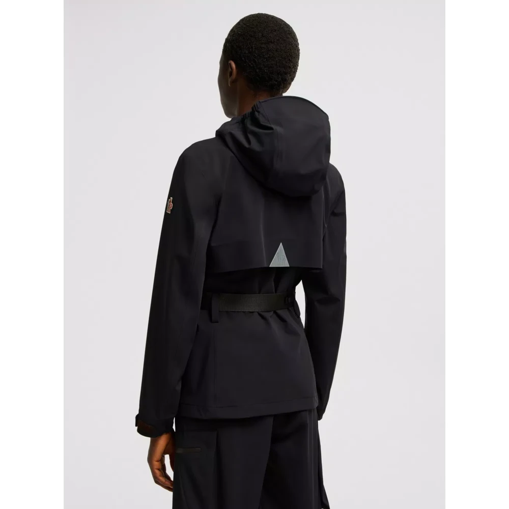 Moncler Zwarte jassen met warmte-gesealde naden Black Dames