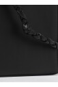 pochette-en-cuir-noir