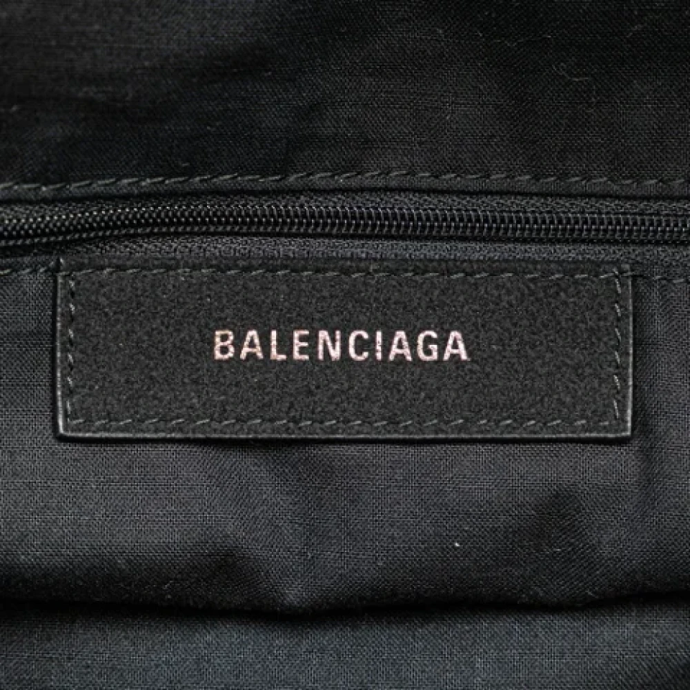 Balenciaga Vintage Pre-owned Canvas shoulder-bags Red Heren