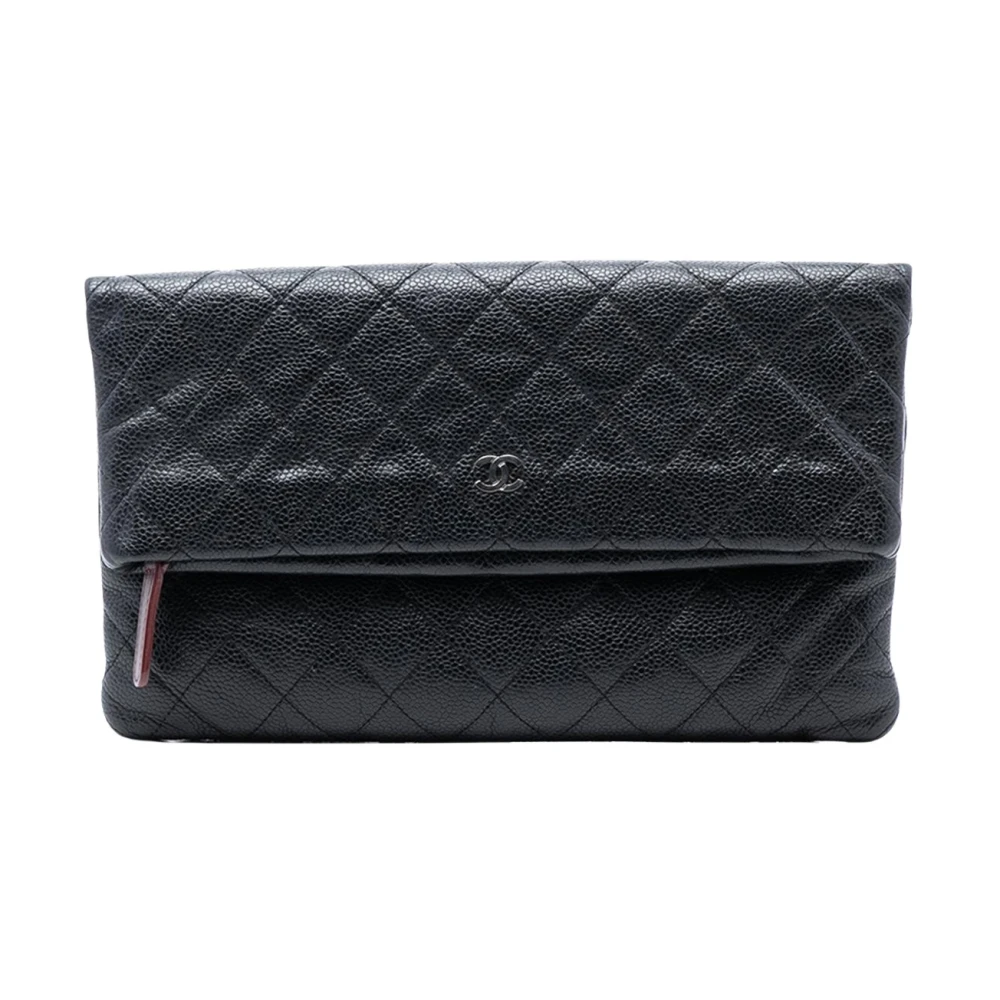 Chanel Vintage Women's Black Pre-Owned Quilted Flap Clutch