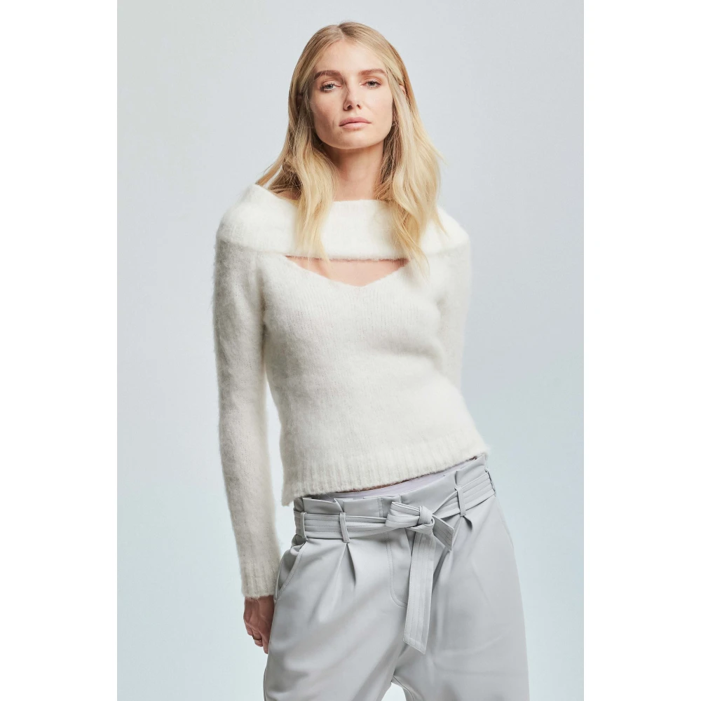 Kocca Mohair Wol Cut-Out Hals Jumper White Dames