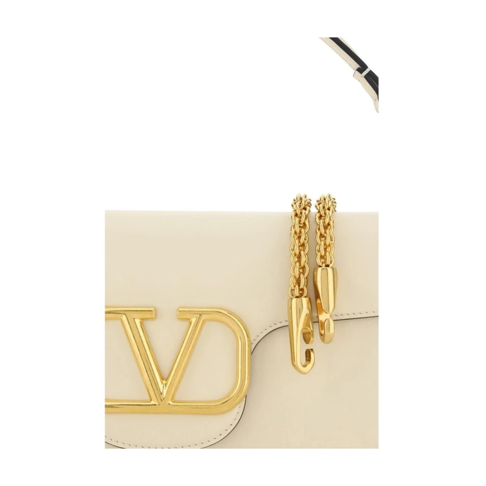 Valentino Garavani Stud Schoudertas in Poudre Leer Beige Dames