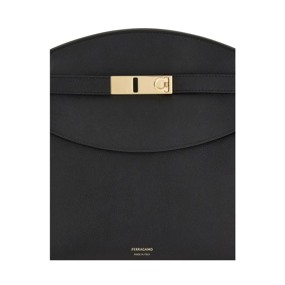 Salvatore Ferragamo Zwarte Gancini Plaque Schoudertas Black Dames