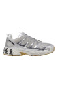 witte-sneakers-veters-rubberen-zool