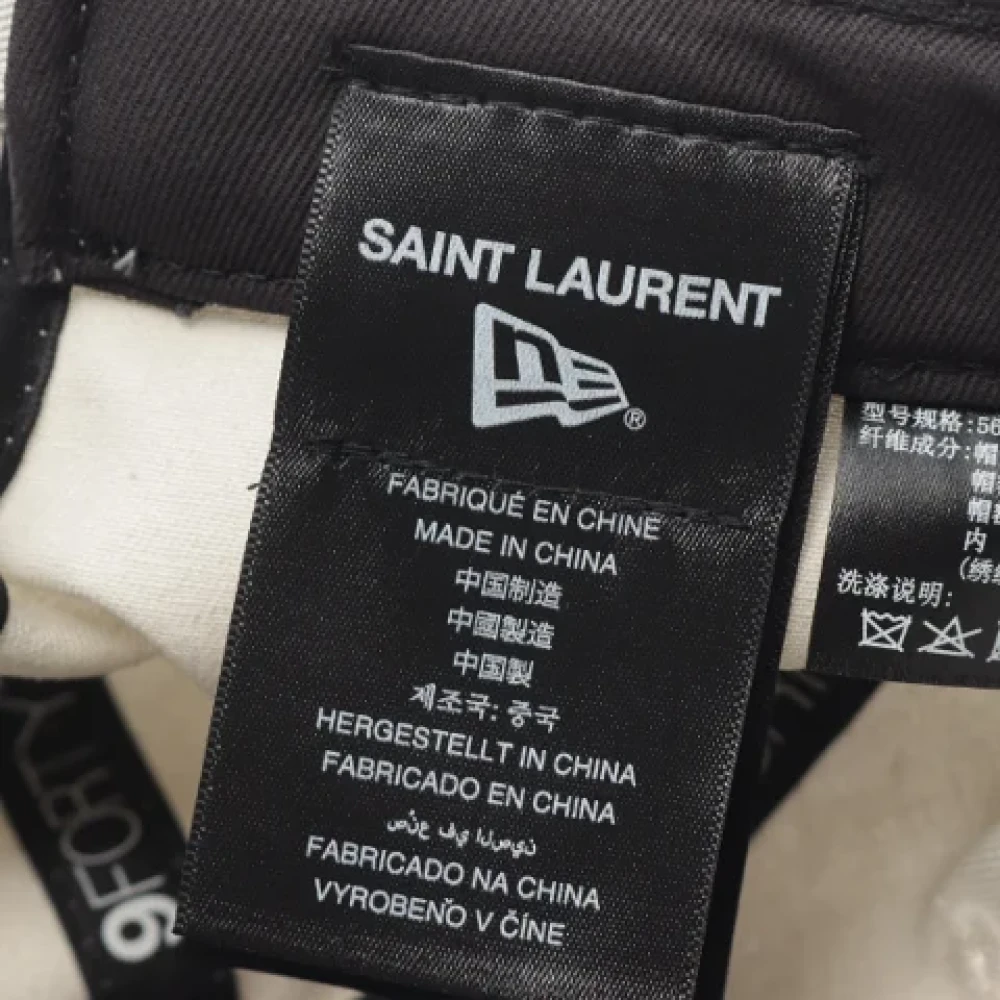 Yves Saint Laurent Vintage Pre-owned Cotton hats White Heren
