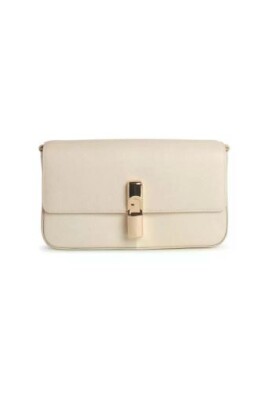 sacs-creme-pour-un-look-elegant