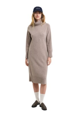 turtleneck-dress-with-chevron-finishes