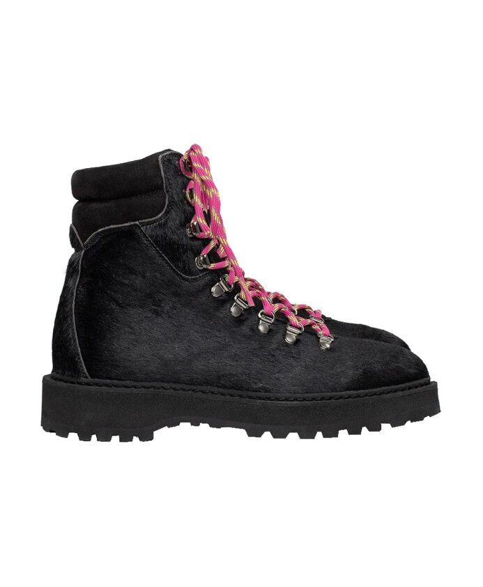 boots-a-lacets