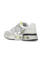 gra-laedersneakers-med-kontrastdetaljer