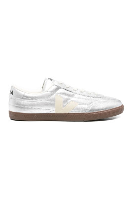 sneakers-logo-argent-lacets-panneaux