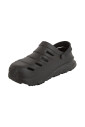 chaussures-de-plage-en-noir