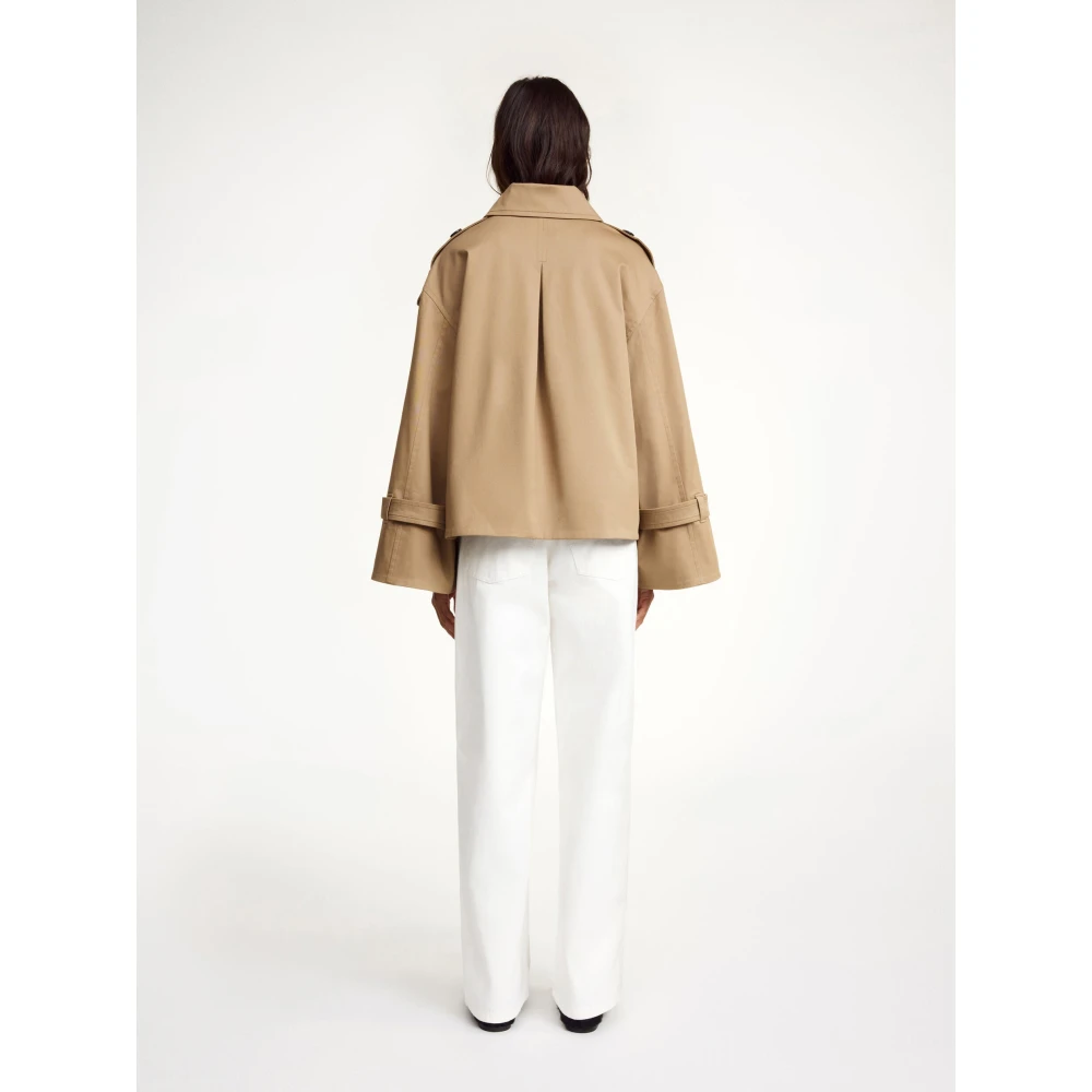 By Malene Birger Oversized Trenchcoat met Epauletten By Herenne Birger Beige Dames